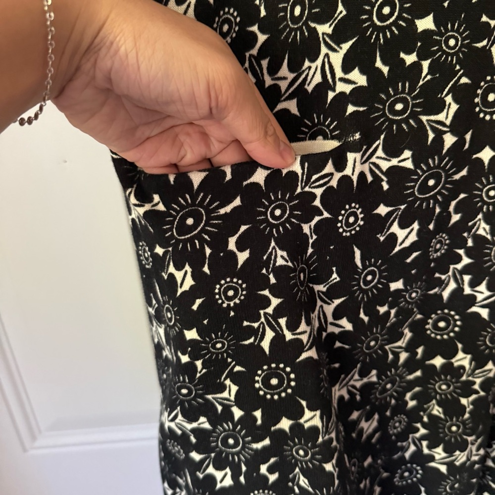 GUDRUN SJODEN black white floral organic cotton scoop crew sleeveless mini dress - Picture 2 of 7